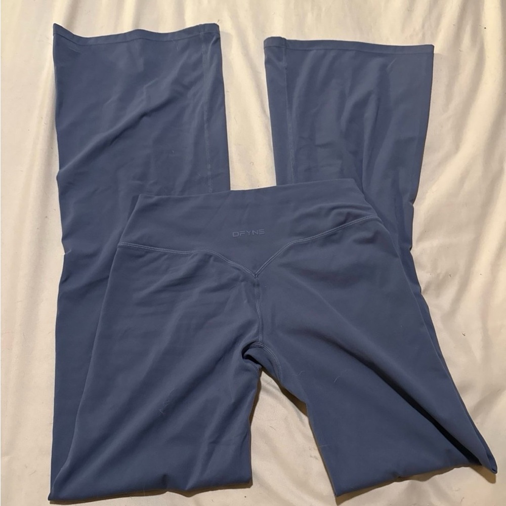 Dfyne flare leggings size medium